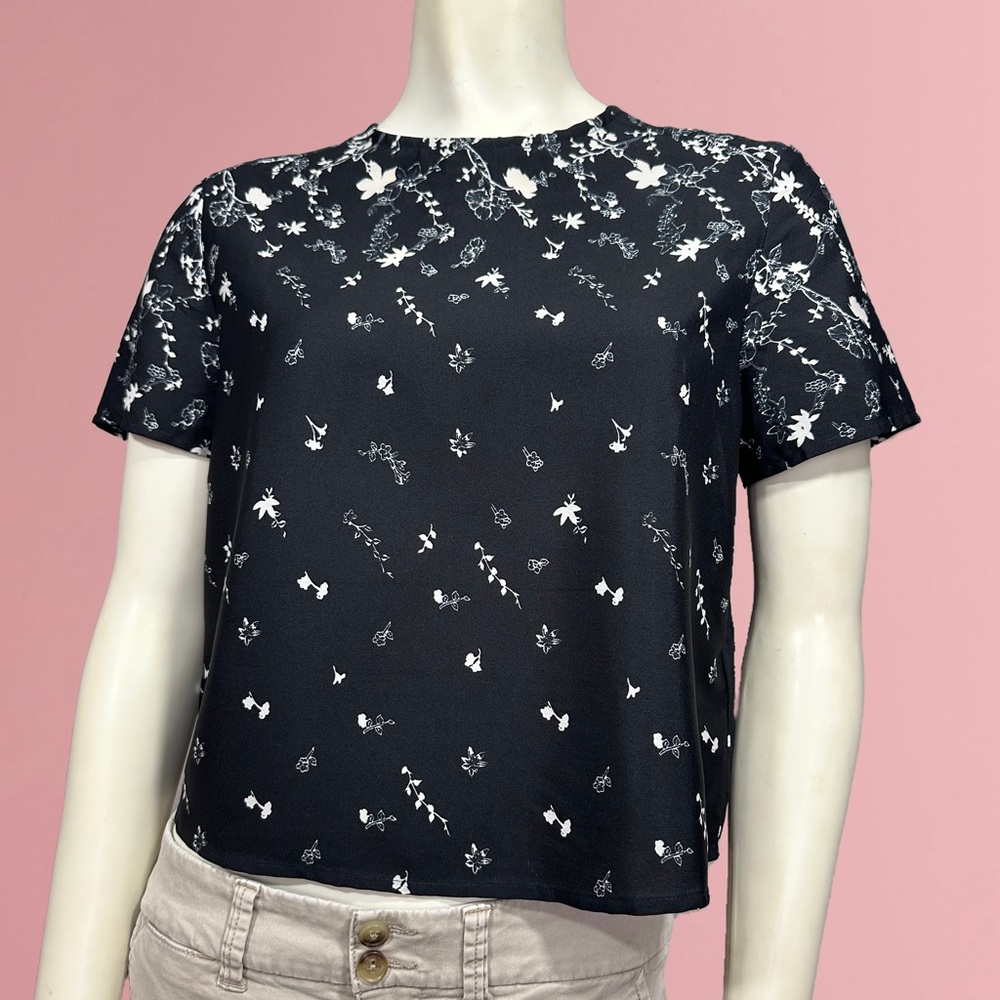 Banana Republic Black Floral Cropped Blouse